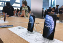 Photo of Samsung Overtakes Apple as World’s Largest Phone Maker as iPhone Sales Decline